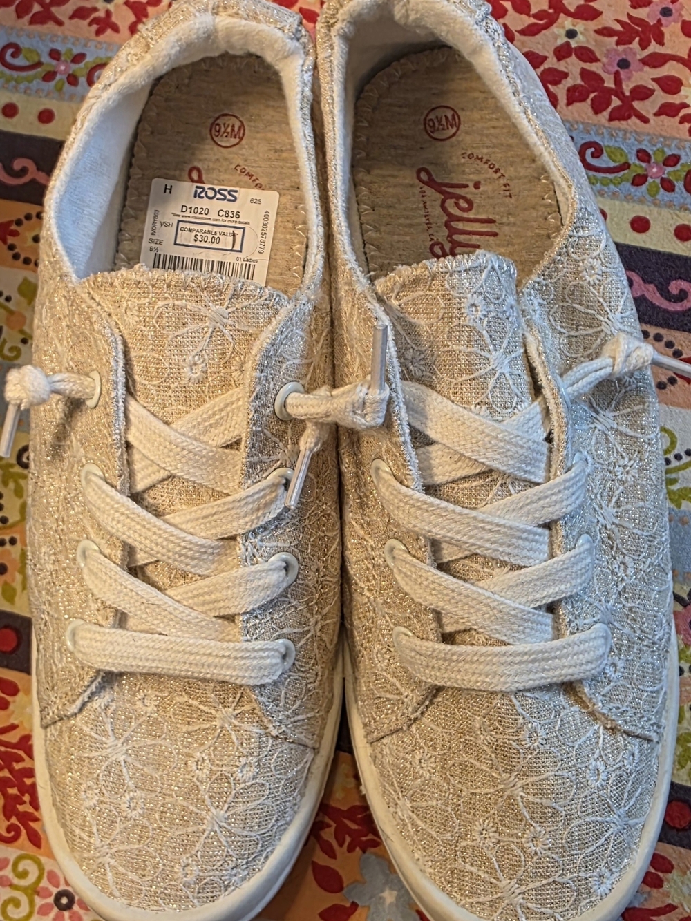 Jellypop Lace-Detail Sneakers in Light Cream